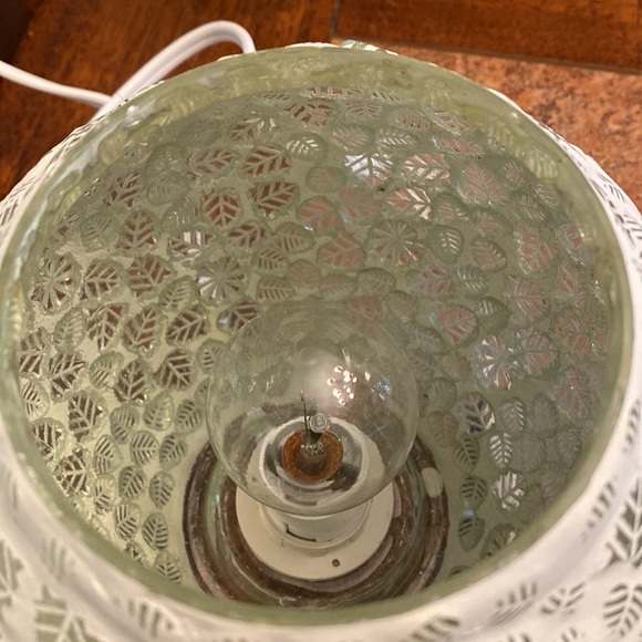 Scentsy Crystal Leaves warmer - Picture 4 of 7